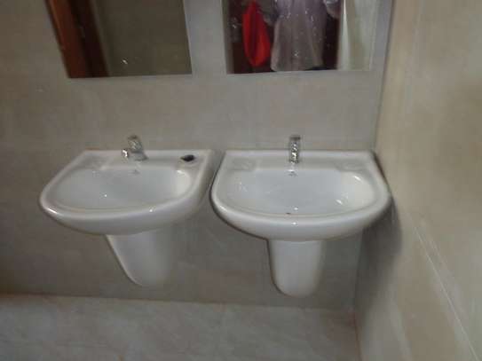 Warehouse with Service Charge Included in Mombasa Road image 7