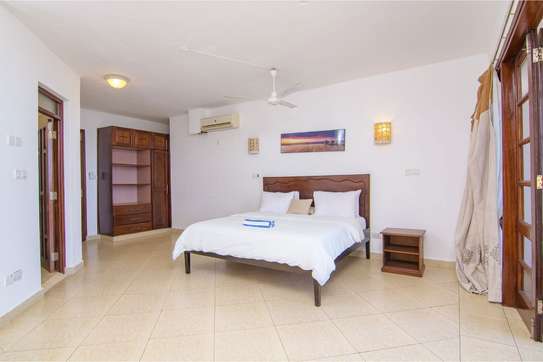 3 Bed Apartment with Swimming Pool in Shanzu image 3