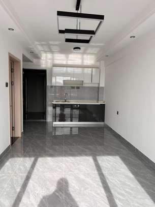1 Bed Apartment with Gym in Kilimani image 1