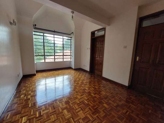6 Bed Townhouse with En Suite at James Gichuru image 8