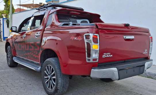 Isuzu Dmax V-CROSS 2018 4WD image 9