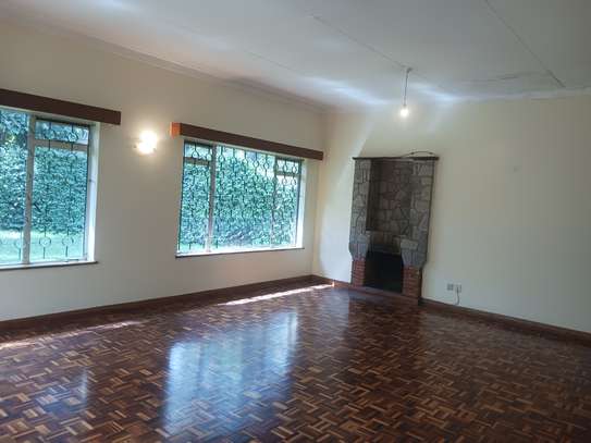 4 Bed House with En Suite at Lavington image 1