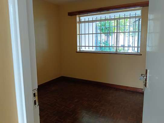 4 Bed Townhouse with En Suite at Mandera Road image 8