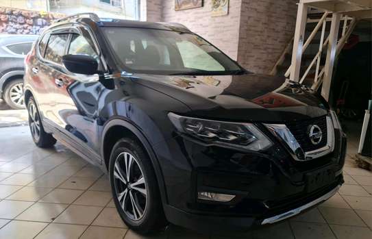 Nissan x-trail Black 2018 4x4 image 2