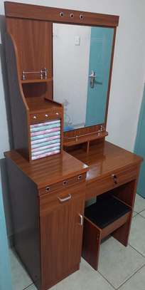 Dresser; Luxury Mirror-Integrated Dressing Table image 2