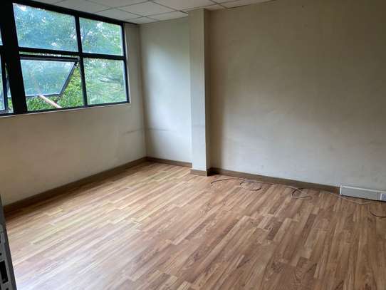 Commercial Property in Kilimani image 9