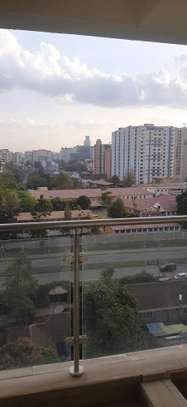 5 Bed Apartment with En Suite at 6Th Avenue Parklands image 1