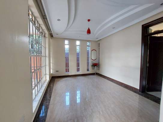 5 Bed Townhouse with Garden at Convent Drive image 38