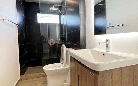 2 Bed Apartment with En Suite in South C image 10