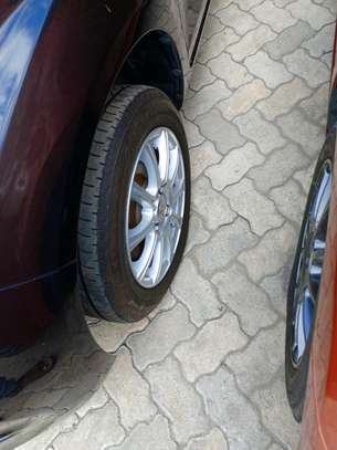 Toyota passo black image 6