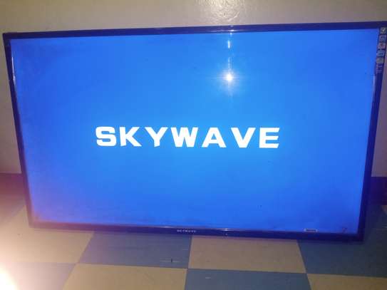 Skywave Smart Tv 43 inch image 1