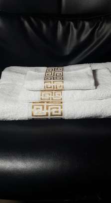 white 3piece egyptian cotton towel image 1