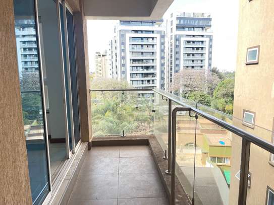 Serviced 4 Bed Apartment with En Suite in Riverside image 13