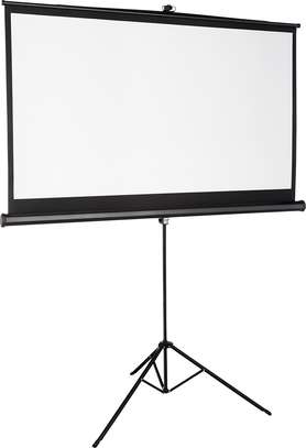 tripod projector screen for hire 84*84 image 1