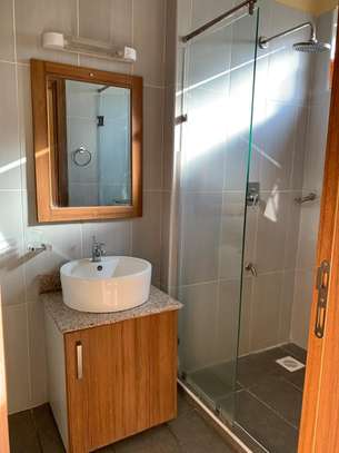 3 Bed Apartment in Kilimani image 10