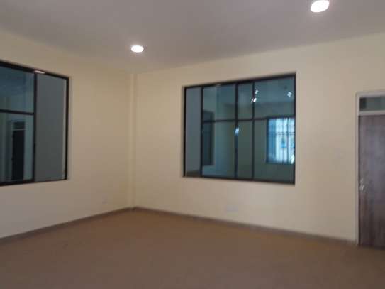 11,500 ft² Warehouse with Aircon in Mombasa Road image 11