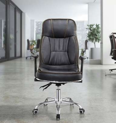 Office Chair : 360 Degrees Swivel Corporate Chair image 4