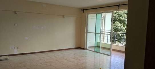Serviced 3 Bed Apartment with En Suite in Kileleshwa image 10