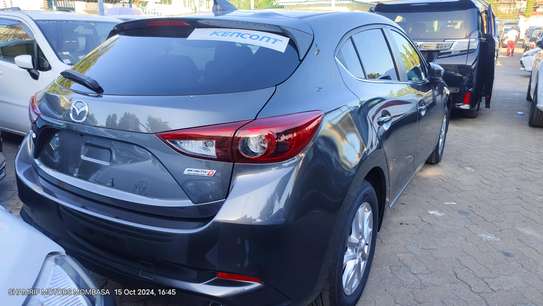 Mazda Axela grey 2017 2wd image 9