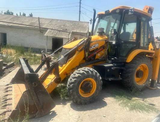 M2 - JCB 3DX image 2