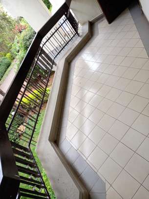 5 Bed Townhouse with Garden in Lavington image 13