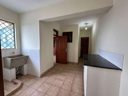 3 Bed Apartment with En Suite at Kilimani image 11
