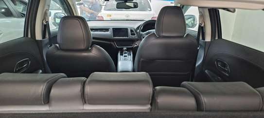 Honda vezel hybrid Silver 2018 2wd image 7