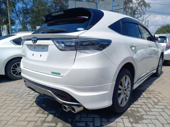 TOYOTA HARRIER NEW CAR. image 10