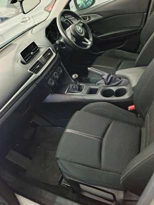 Mazda Axela sedan manual image 7