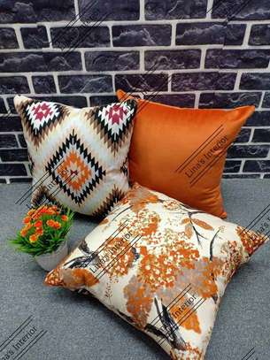 Quality pillows fabrics image 1