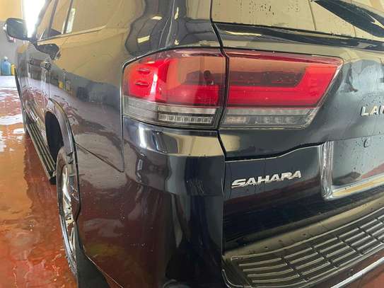 Landcruiser V8 SAHARA image 10
