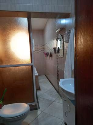 3 Bed Townhouse with En Suite at Bombolulu Estate image 8