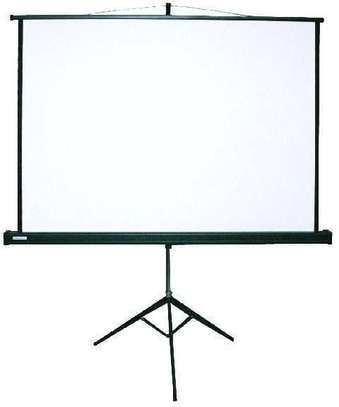 Tripod projection screen for hire 84x84 (210cm x 210cm) image 1