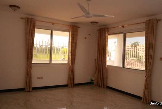 4 Bed Townhouse  in Bamburi image 10