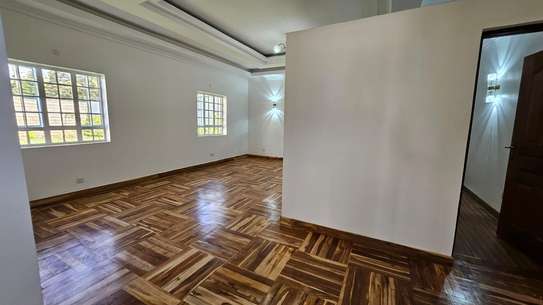 3 Bed Villa with En Suite at Runda image 1