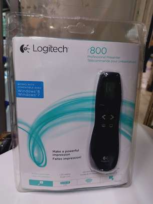 Logitech R800 Laser Presentation Remote with LCD screen image 1