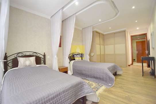 Furnished 4 Bed Apartment with En Suite at N/A image 9