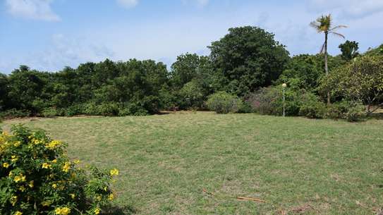10,890 ft² Land in Nyali Area image 1