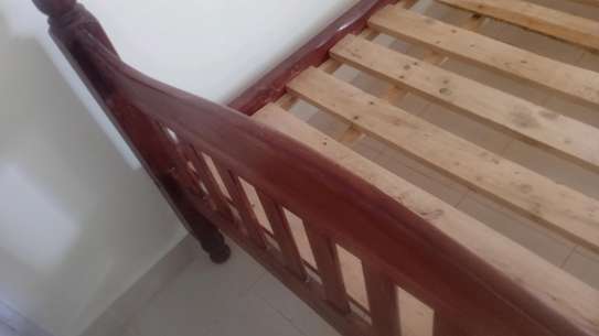 4*6 hardwood bed image 3