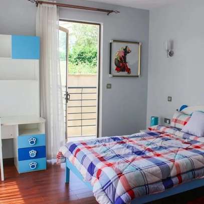 4 Bed Villa with En Suite at Runda image 4