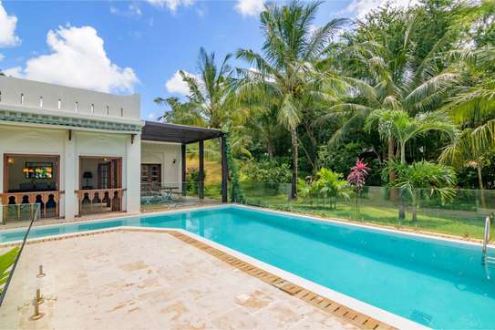 4 Bed House with Swimming Pool in Vipingo image 2