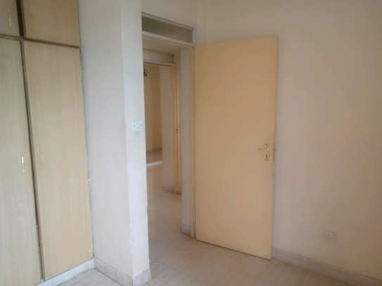 AVAILABLE TWO BEDROOM MASTER ENSUITE FOR 19K image 10