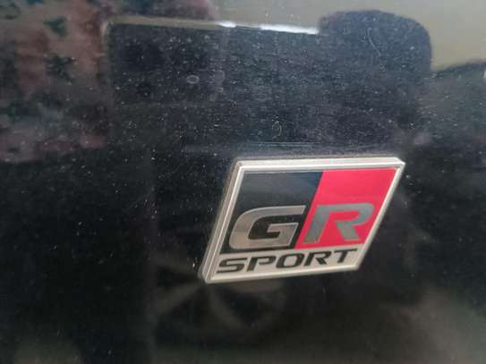 Toyota Harrier GR black 2018 image 3