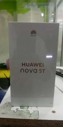 Huawei nova 5T image 2