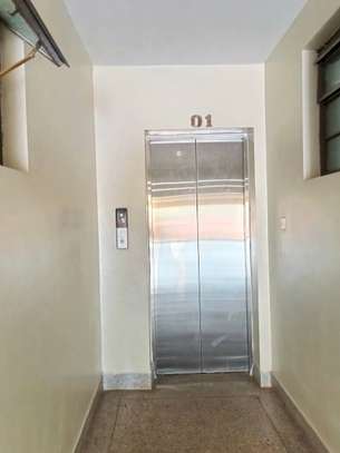 2 Bed Apartment with En Suite in Naivasha Road image 25