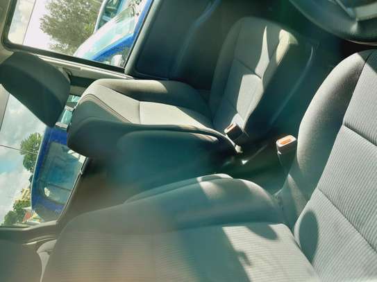 Toyota Voxy dark blue 2016 Sport image 5