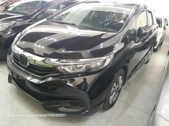 Honda shuttle hybrid 2018model image 10