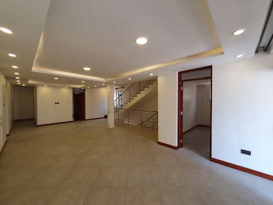 5 Bed Townhouse with En Suite at Shanzu Rd image 14