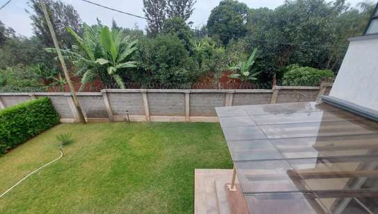 5 Bed House with En Suite at Garden Estate image 5