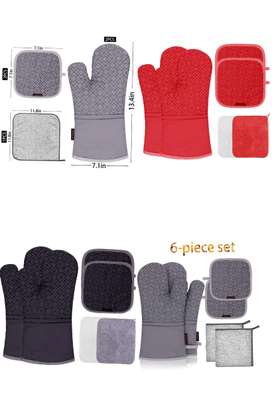4 piece set High heat resistant oven mitts and pot holders image 3